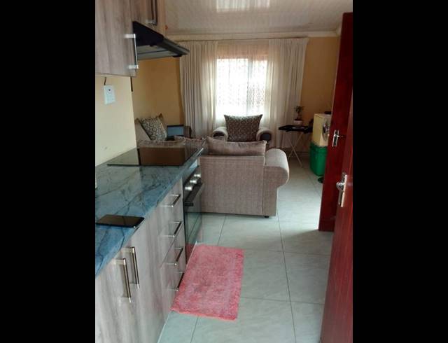 2 BEDROOM PROPERTY TO RENT IN LUFHERENG